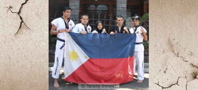 Foto bersama peserta asal Philippines